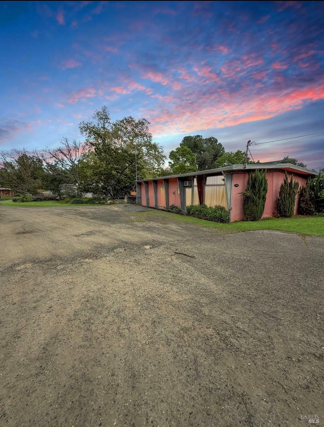 1080 S Cloverdale Boulevard  Cloverdale CA 95425 photo
