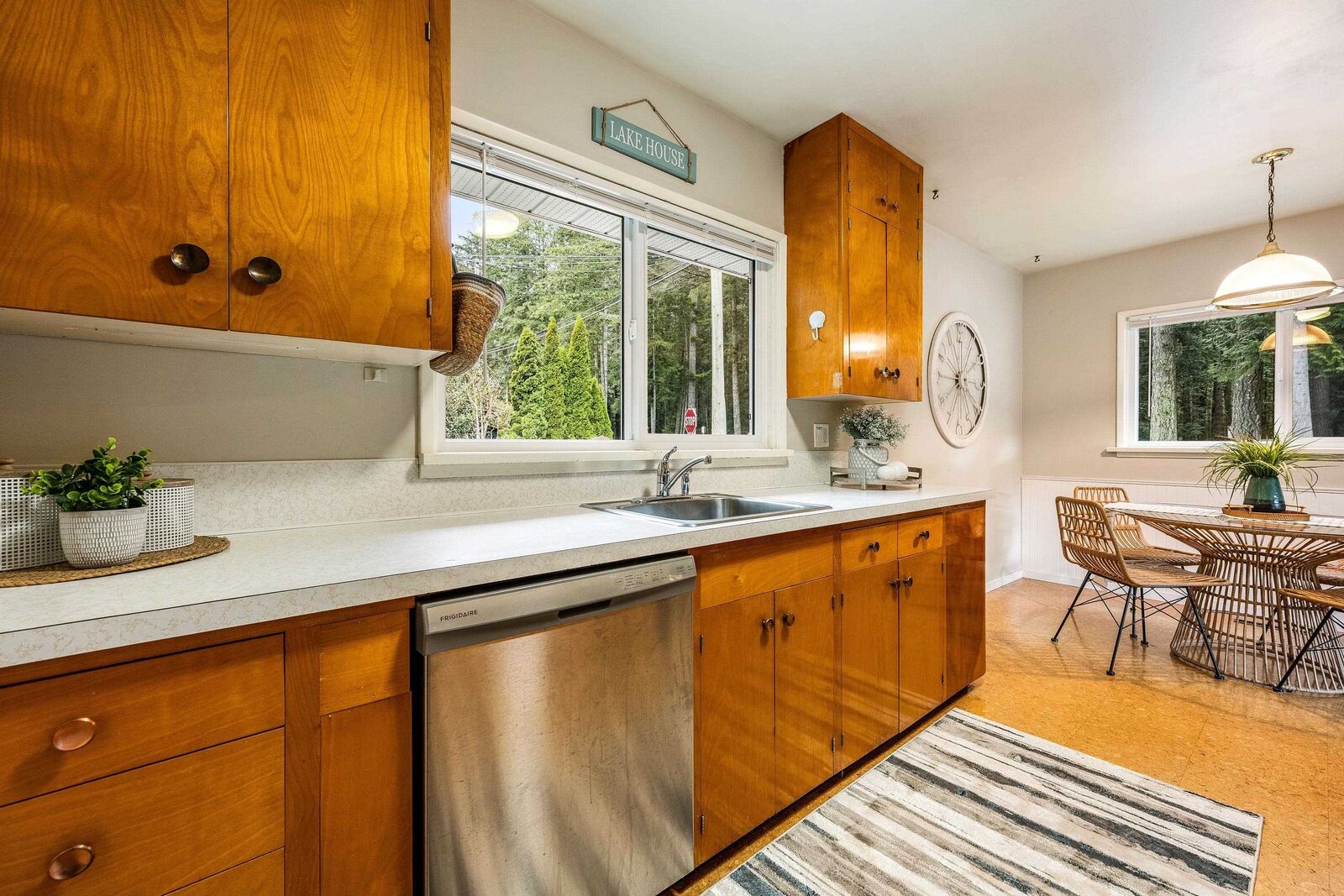 Photo de la propriété: 404 Birch Street BC V2R 4Z3