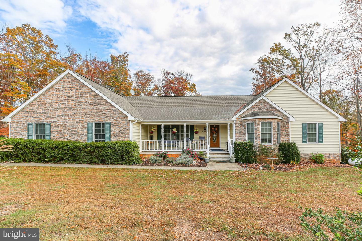 Property Photo: 5519 Bazzanella Drive VA 23117