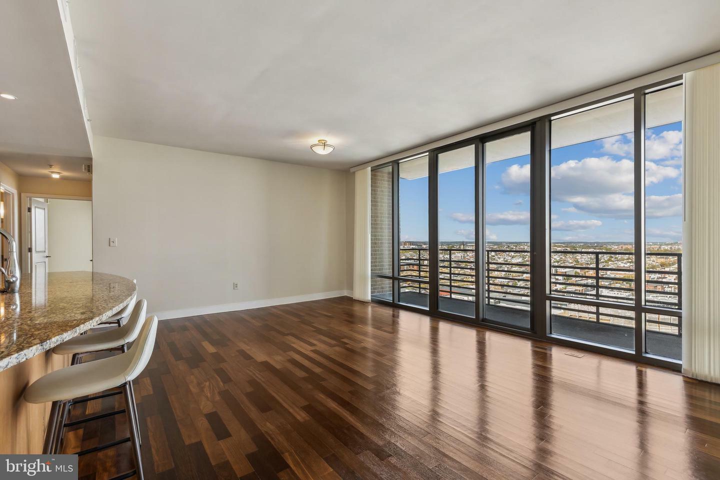 Property Photo: 675 President Street 2409 MD 21202
