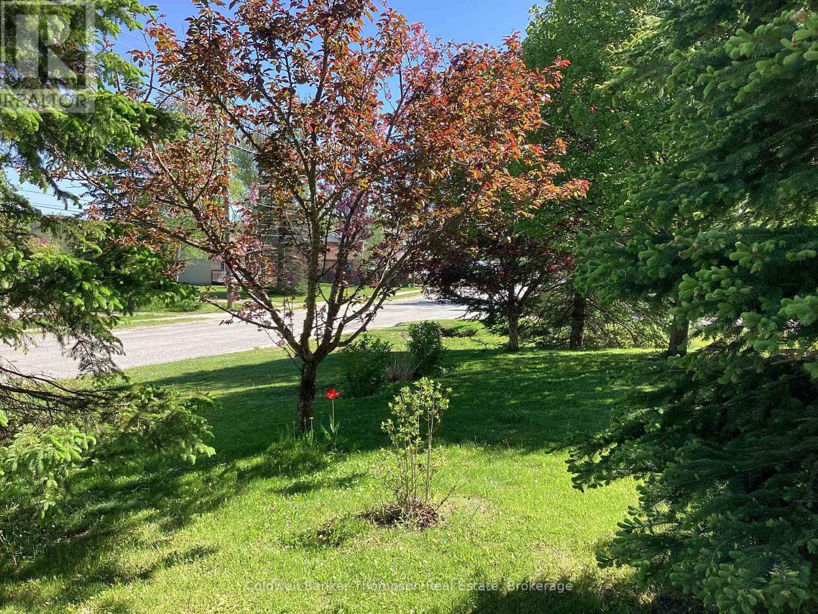 Property Photo: 234 Yonge Street ON P0A 1C0