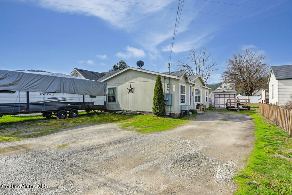 Property Photo: 609 Main Street ID 83850