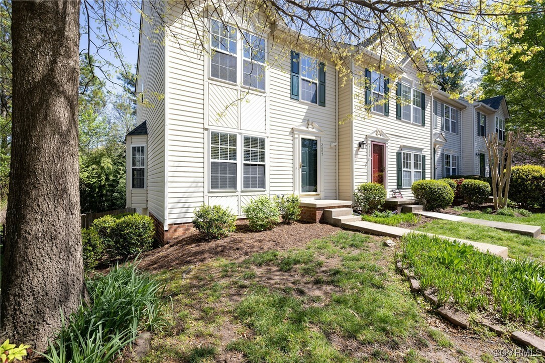 Property Photo: 2807 Queensland Drive VA 23294