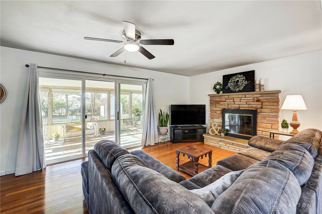 Property Photo: 674 Deptford Avenue OH 45429