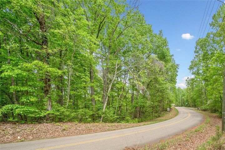 Property Photo: 2022 Pleasant Union Road GA 30114