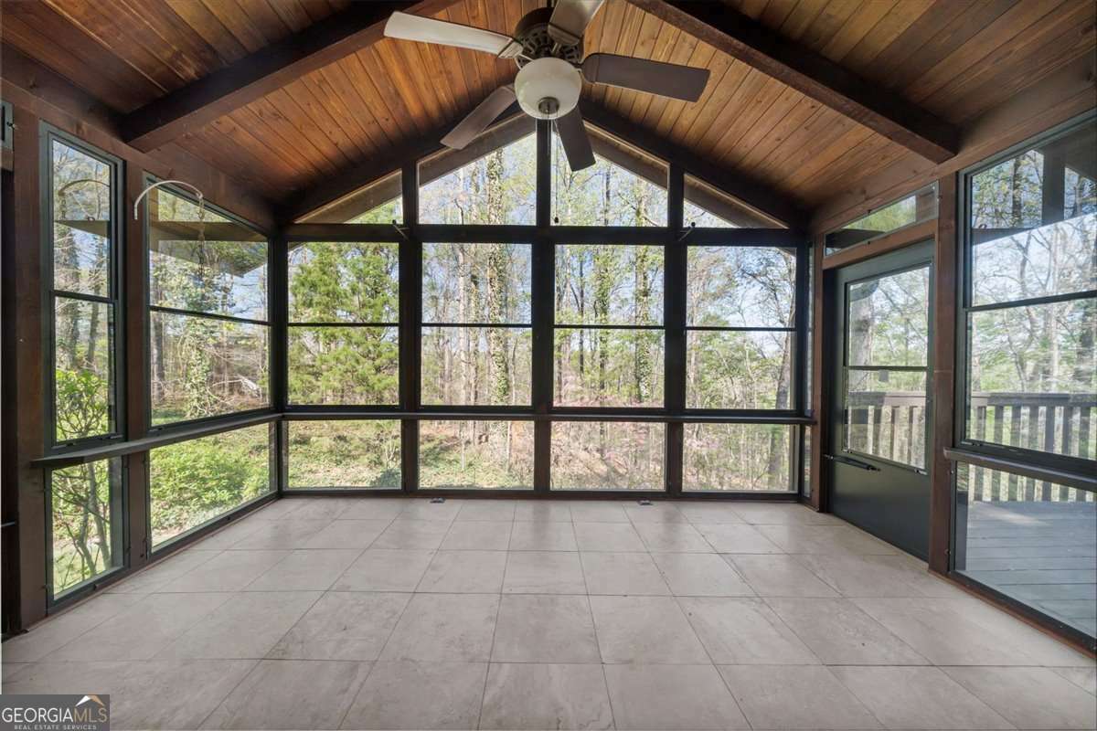 Property Photo: 11815 Mountain Laurel Drive GA 30075