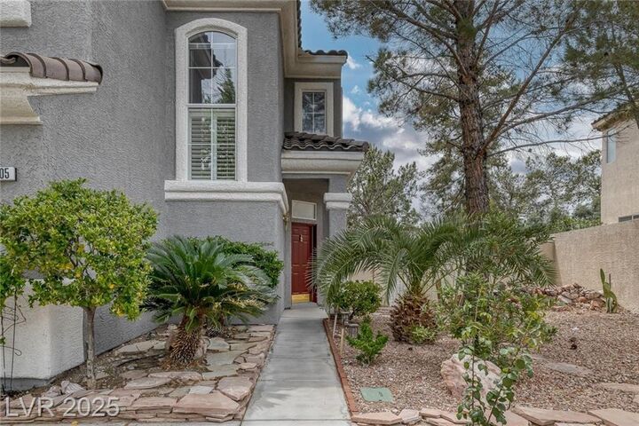 Property Photo: 9705 Floweret Avenue NV 89117