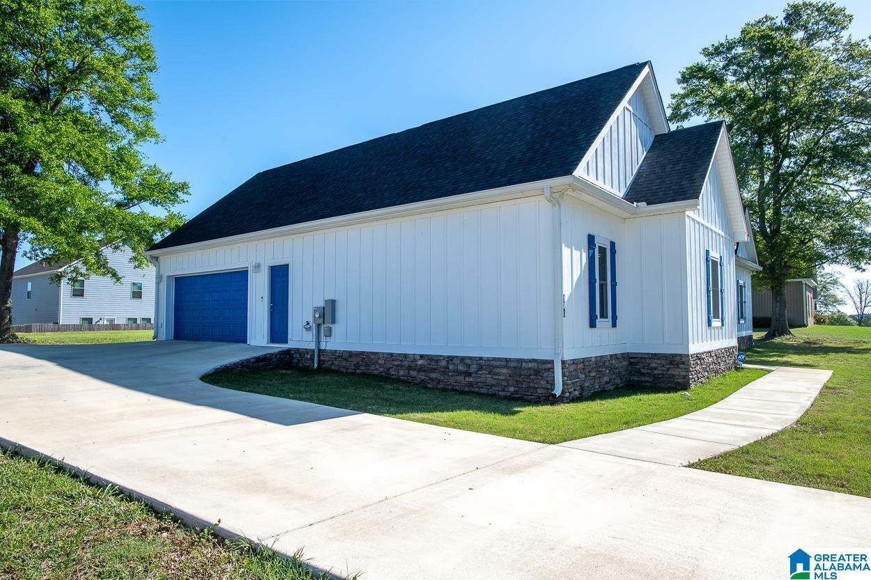 Property Photo: 130 Overlook Ridge AL 35096