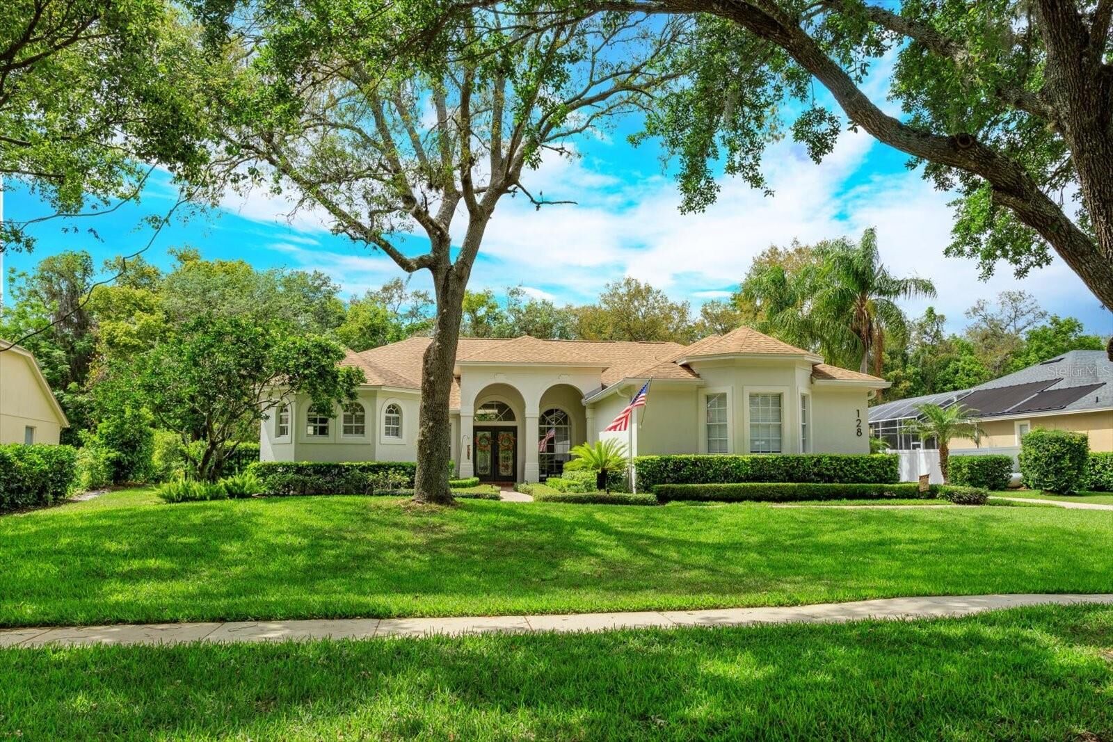 Property Photo: 128 Seville Chase Drive FL 32708