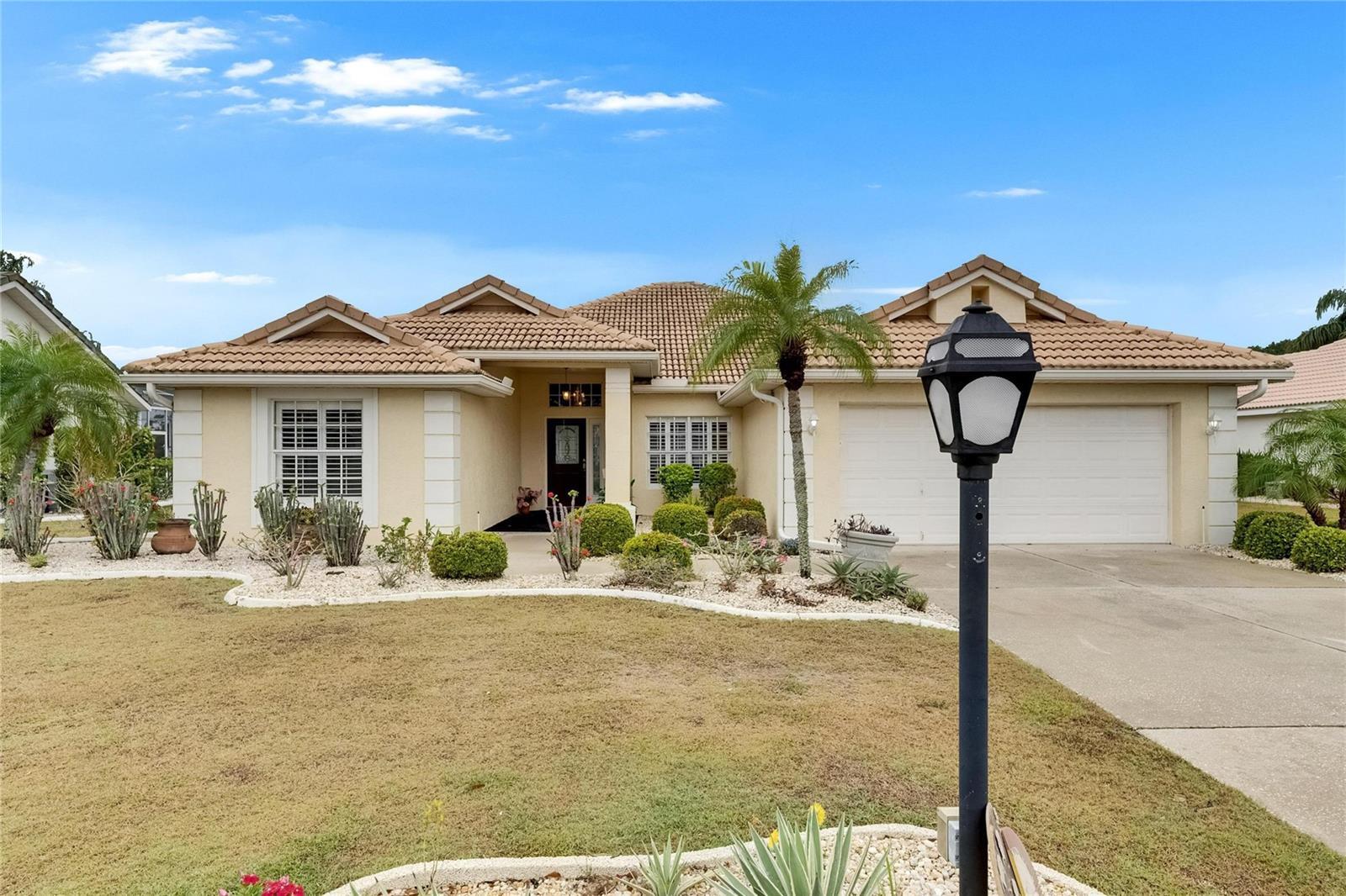Property Photo: 2017 S Pebble Beach Boulevard FL 33573