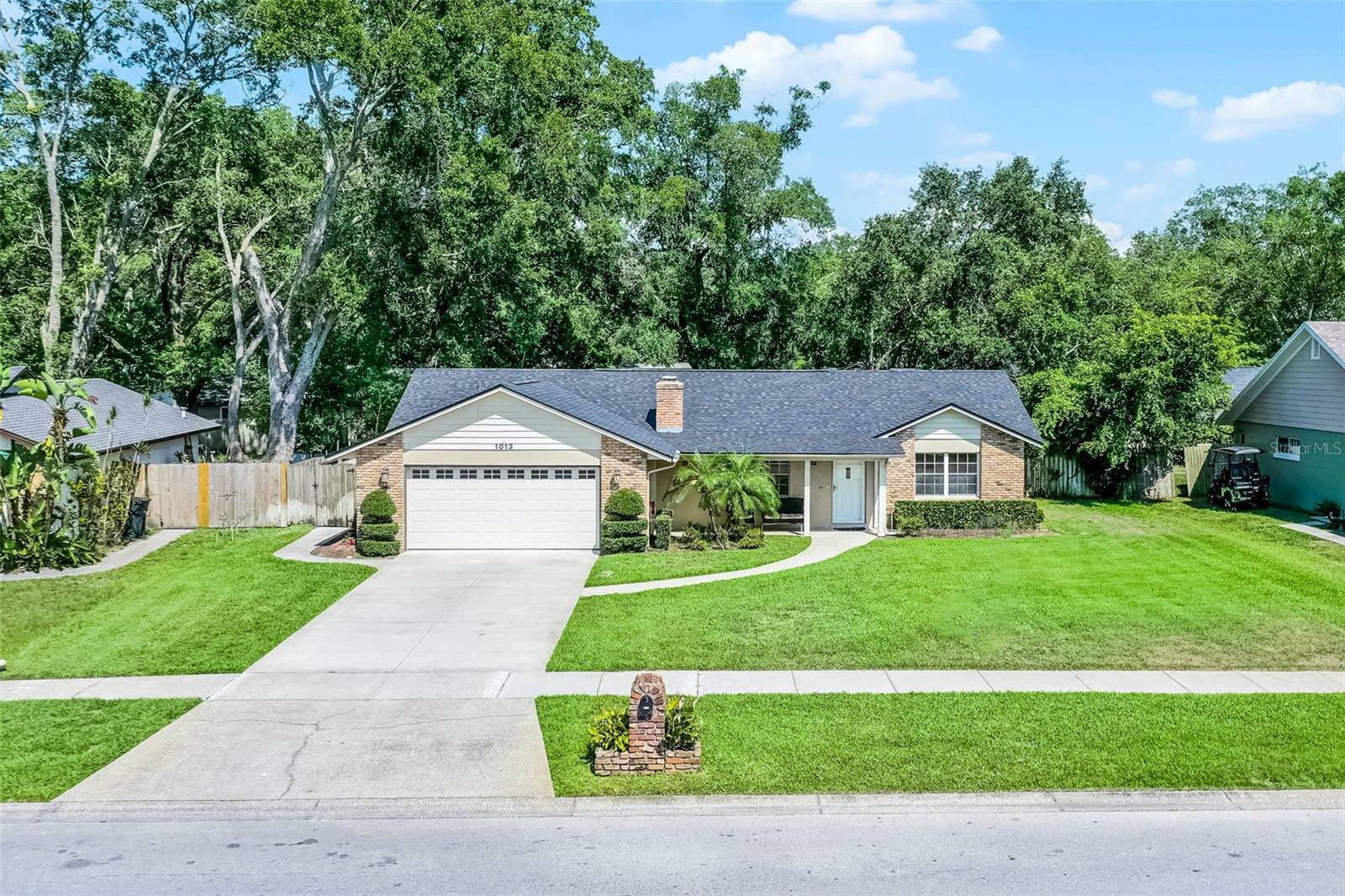 Property Photo: 1013 Glensprings Avenue FL 34787