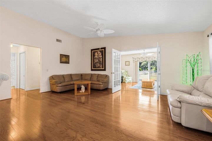 Property Photo: 37434 Derbyshire Drive FL 33542