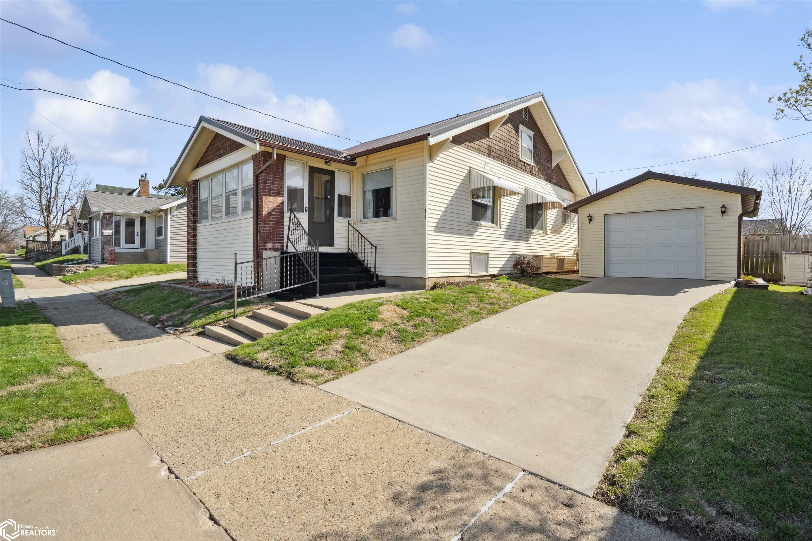 Property Photo: 105 N 11th Street IA 50158