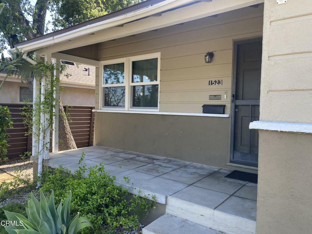 Property Photo: 1523 N Grand Oaks Avenue CA 91104