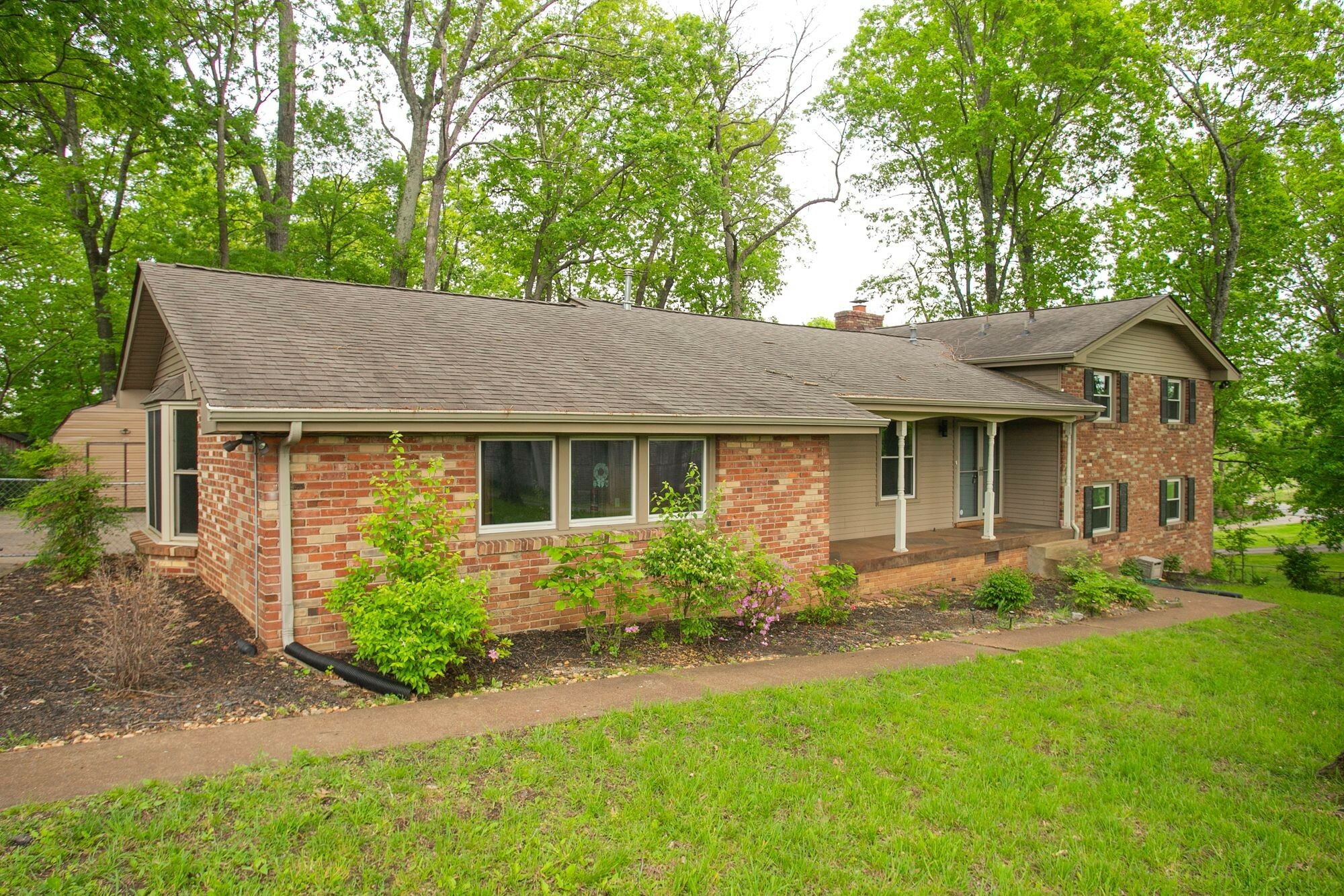 Property Photo: 201 Holiday Dr TN 37115