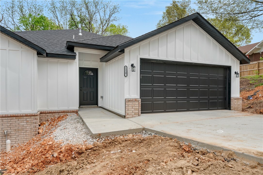 Property Photo: 1328 San Miguel Drive AR 72762