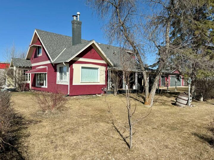 Property Photo: 103 Centre Street AB T0H 2L0