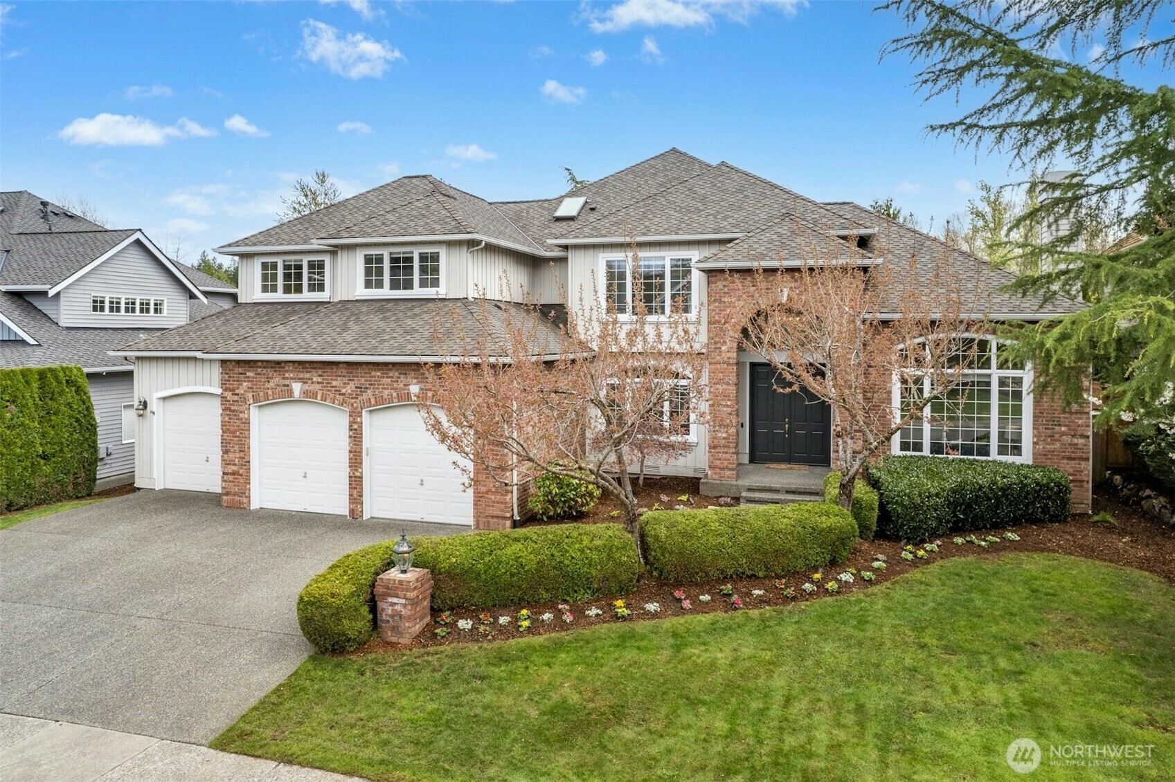 Property Photo: 926 269th Avenue SE WA 98075