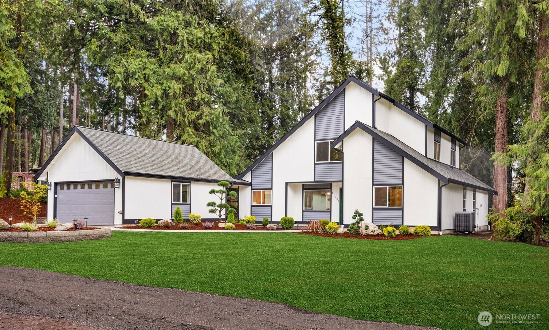 Property Photo: 11785 Penny Place NE WA 98110