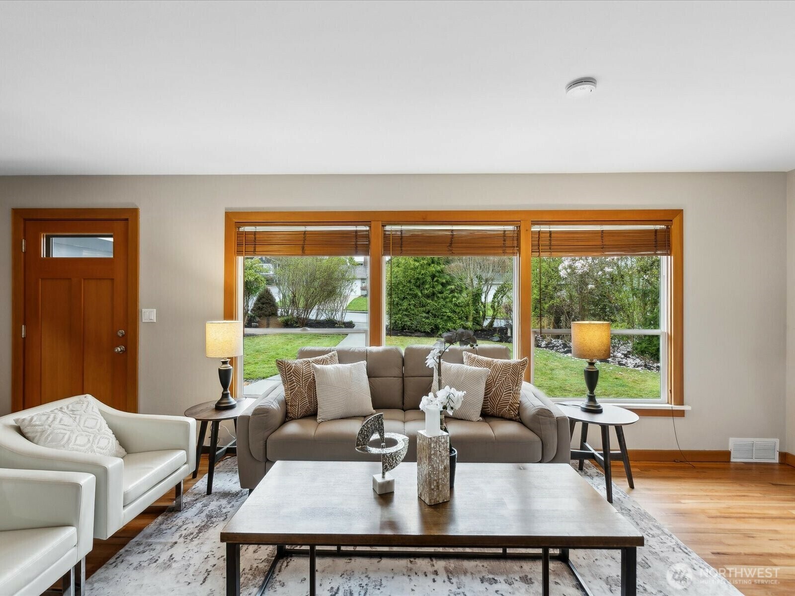 Property Photo: 601 Colby Avenue WA 98201