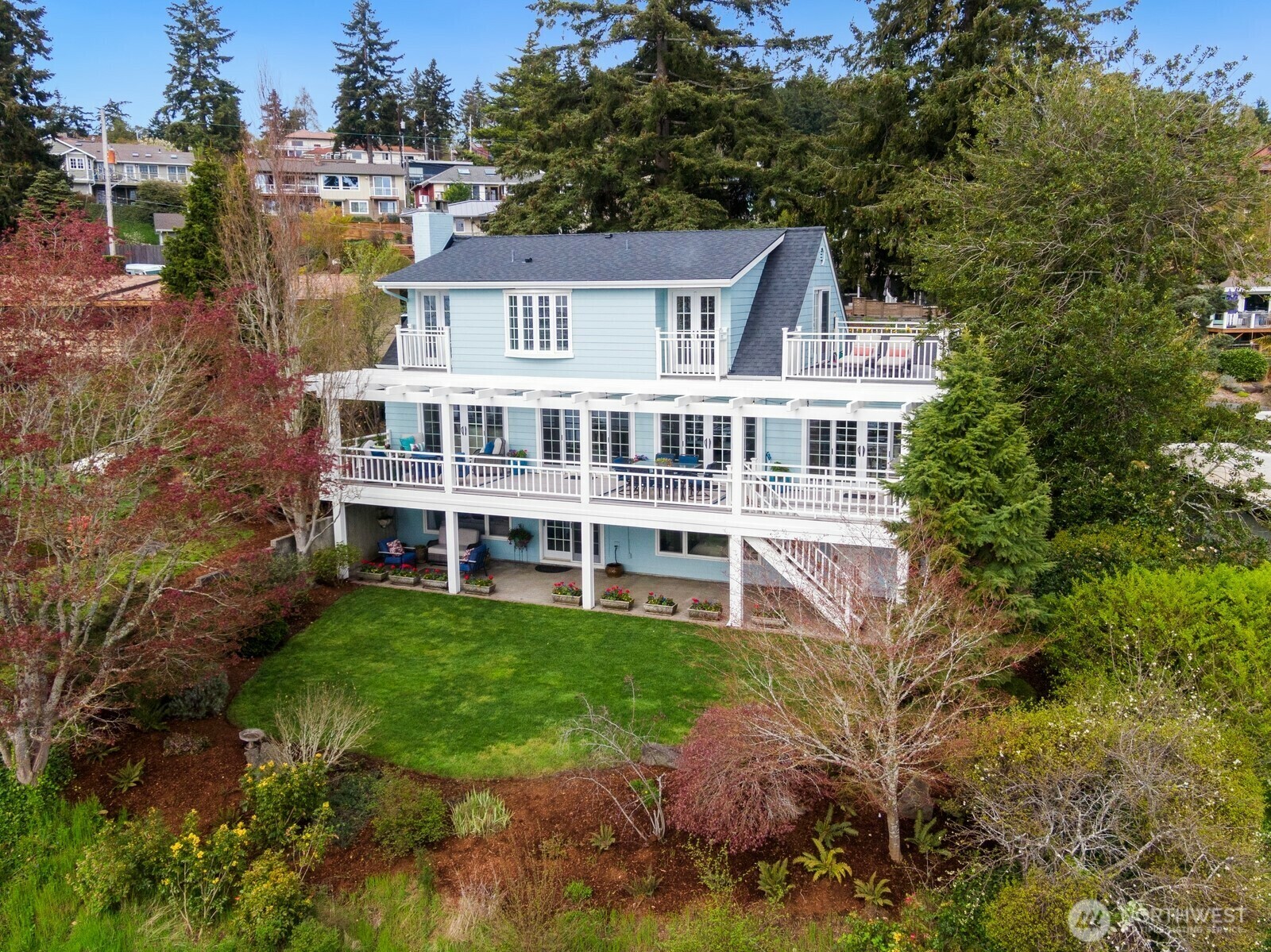 Property Photo: 12043 Standring Court SW WA 98146