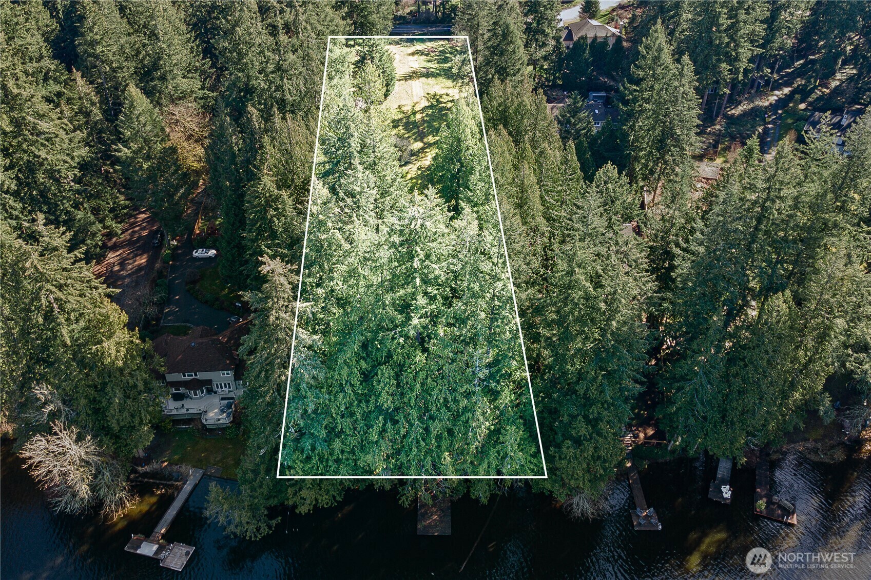 Property Photo: 2529 E Beaver Lake Drive SE WA 98075