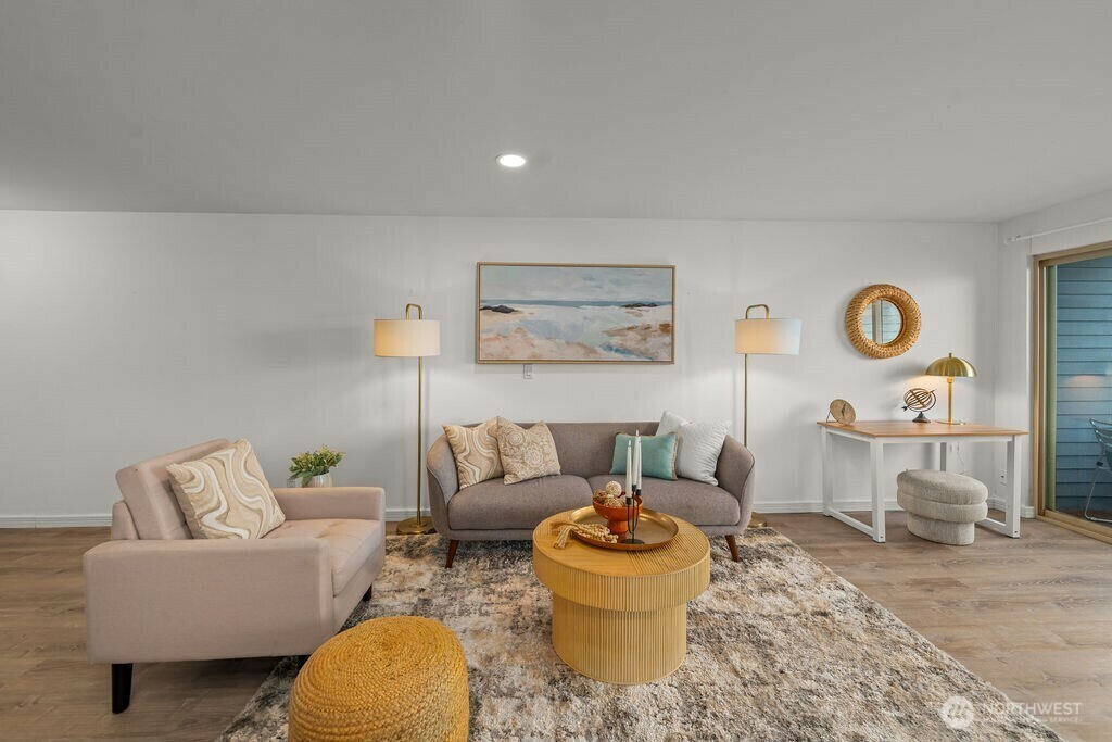 Property Photo:  3200 W Commodore Way 107  WA 98199 