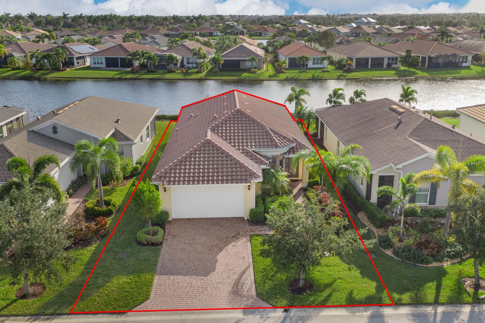 Property Photo: 12291 SW Weeping Willow Avenue FL 34987