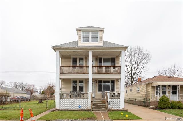 Property Photo: 880 White Avenue MI 48146
