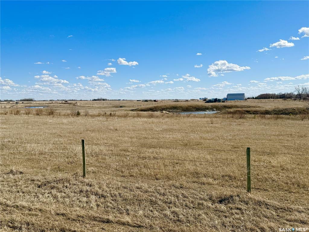 Rural Address  Weyburn Rm No. 67 SK S4H 2K8 photo