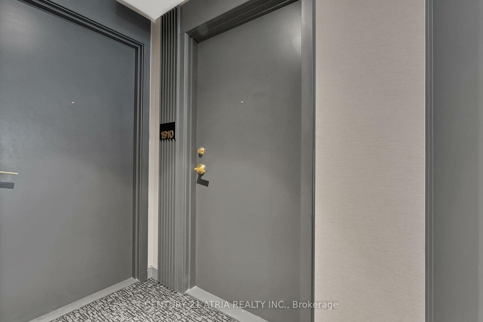 Property Photo: 898 Portage Parkway 1910 ON L4K 0J6