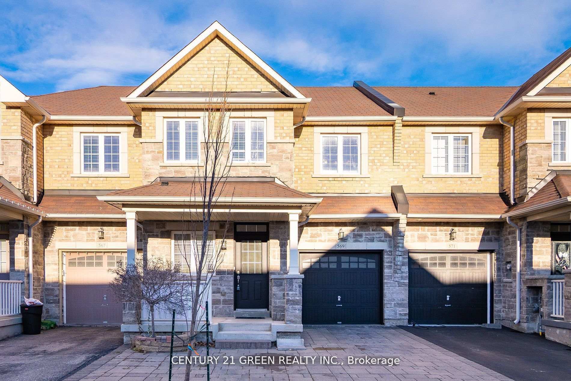 569 Murray Meadows Place  Milton ON L9T 8L8 photo