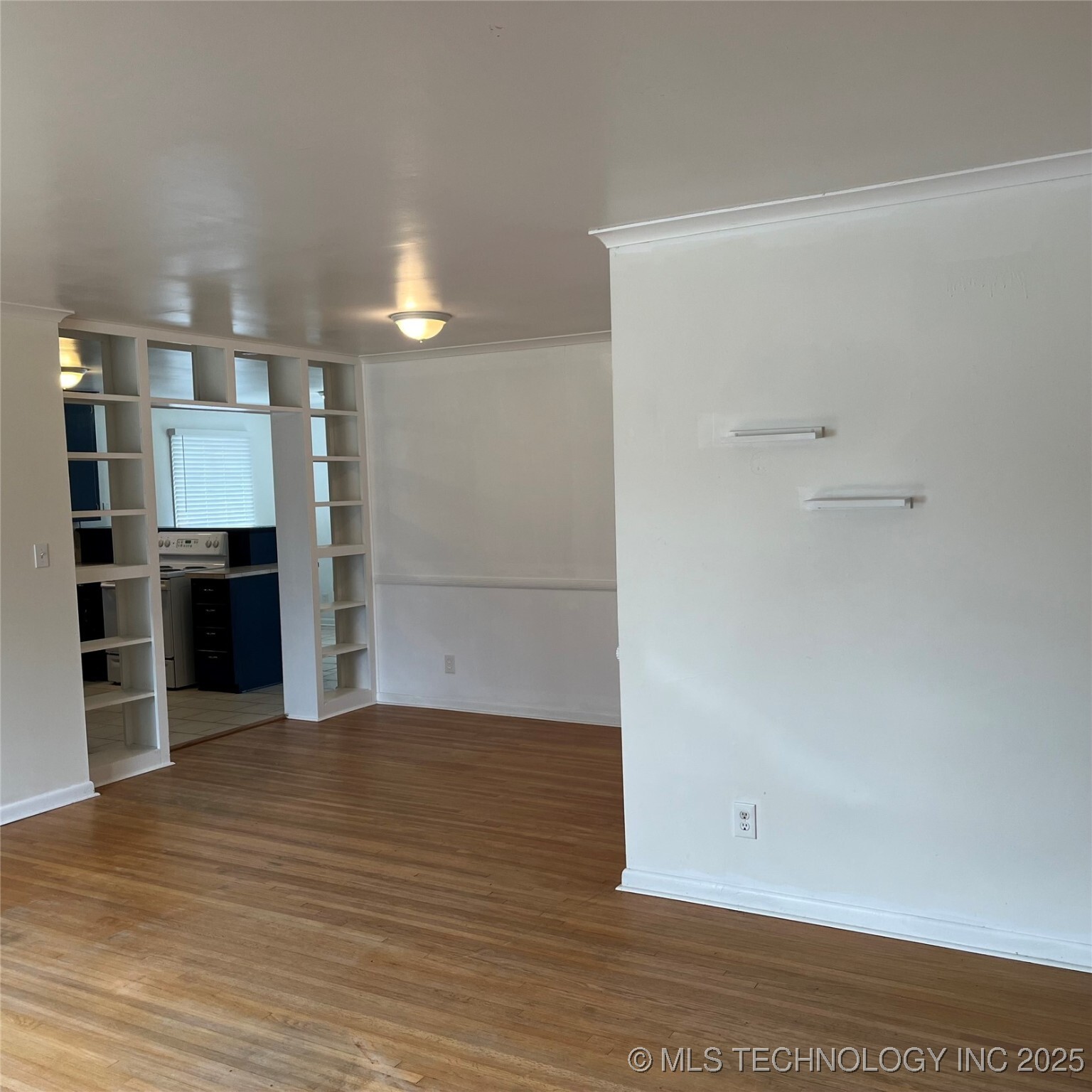 Property Photo: 1015 E 53rd Street OK 74105