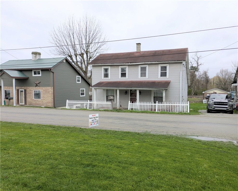 Property Photo: 723 Broadford Rd PA 15425