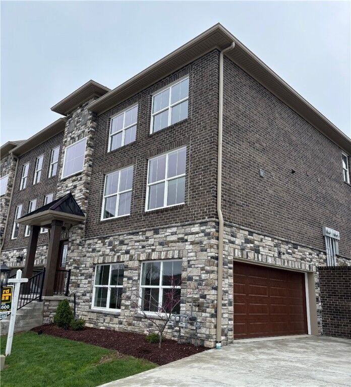 Property Photo:  243 Lucca Lane  PA 15241 