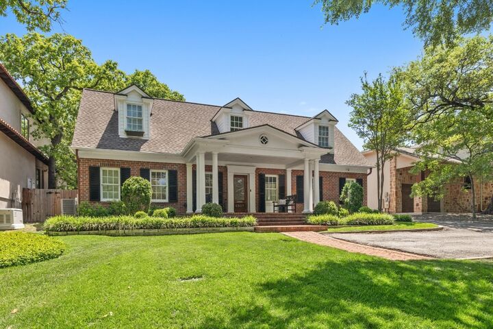 1307 Elton Lane  Austin TX 78703 photo