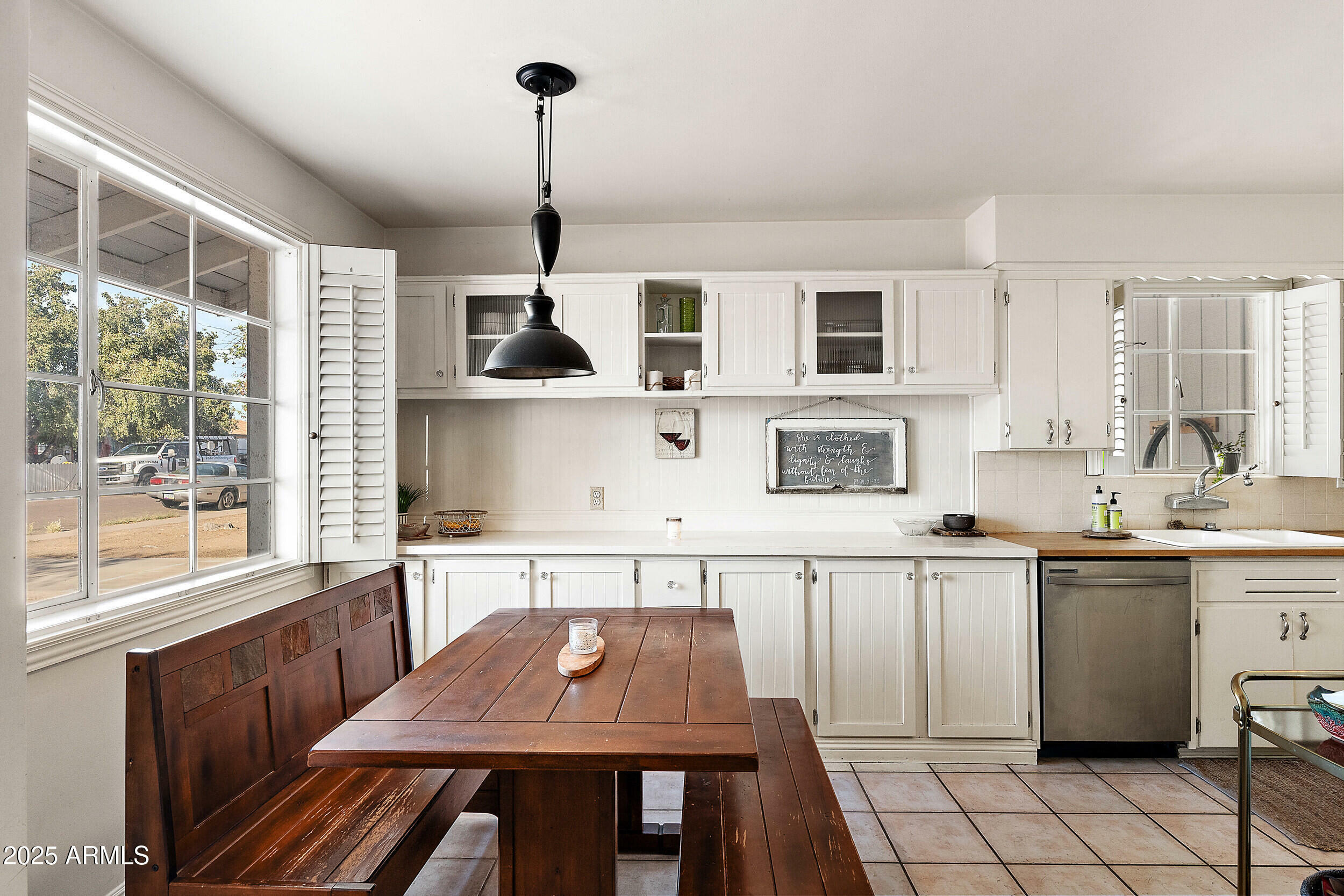 Property Photo: 2205 W Gardenia Drive AZ 85021