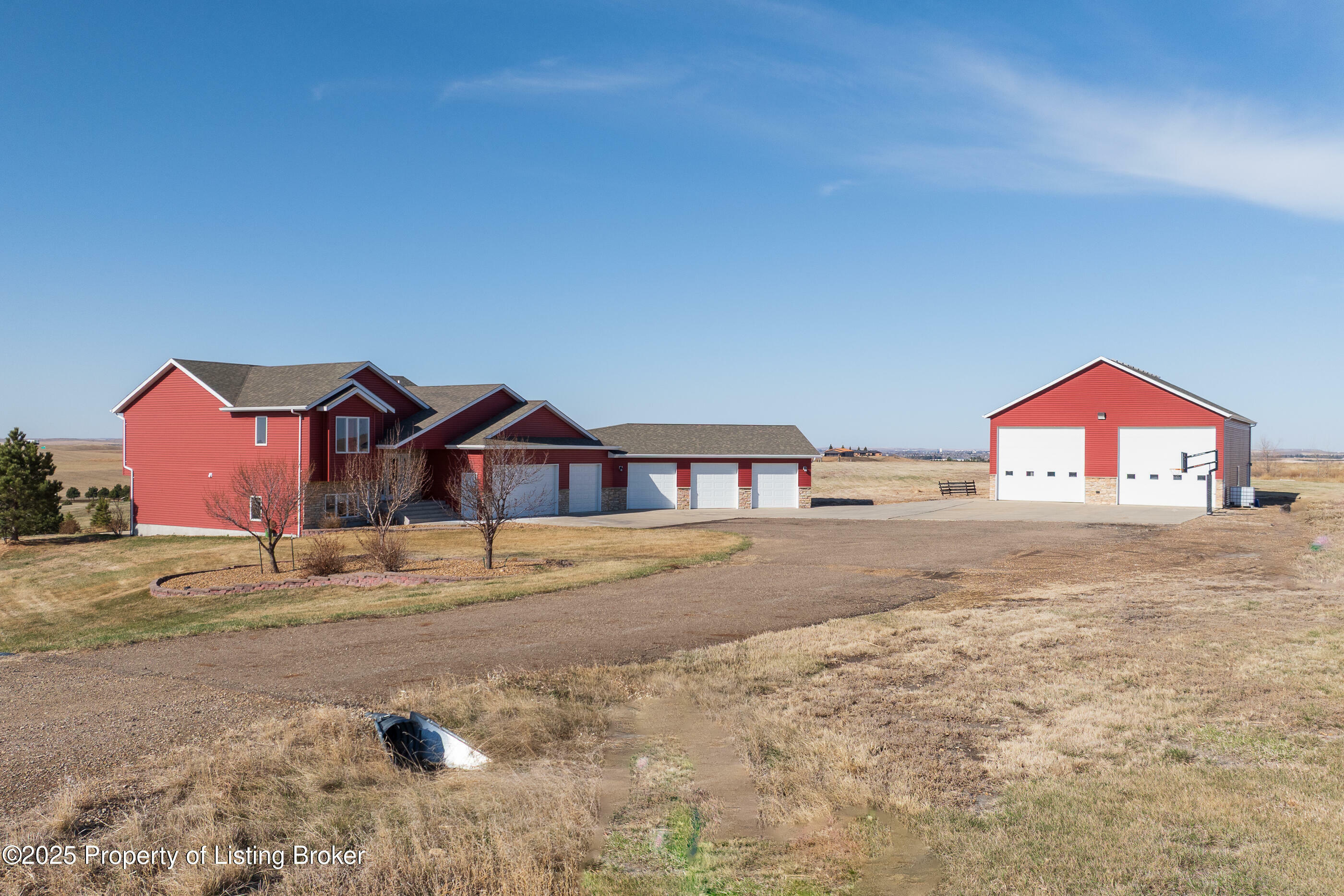 Property Photo: 3577 106T Avenue SW ND 58601