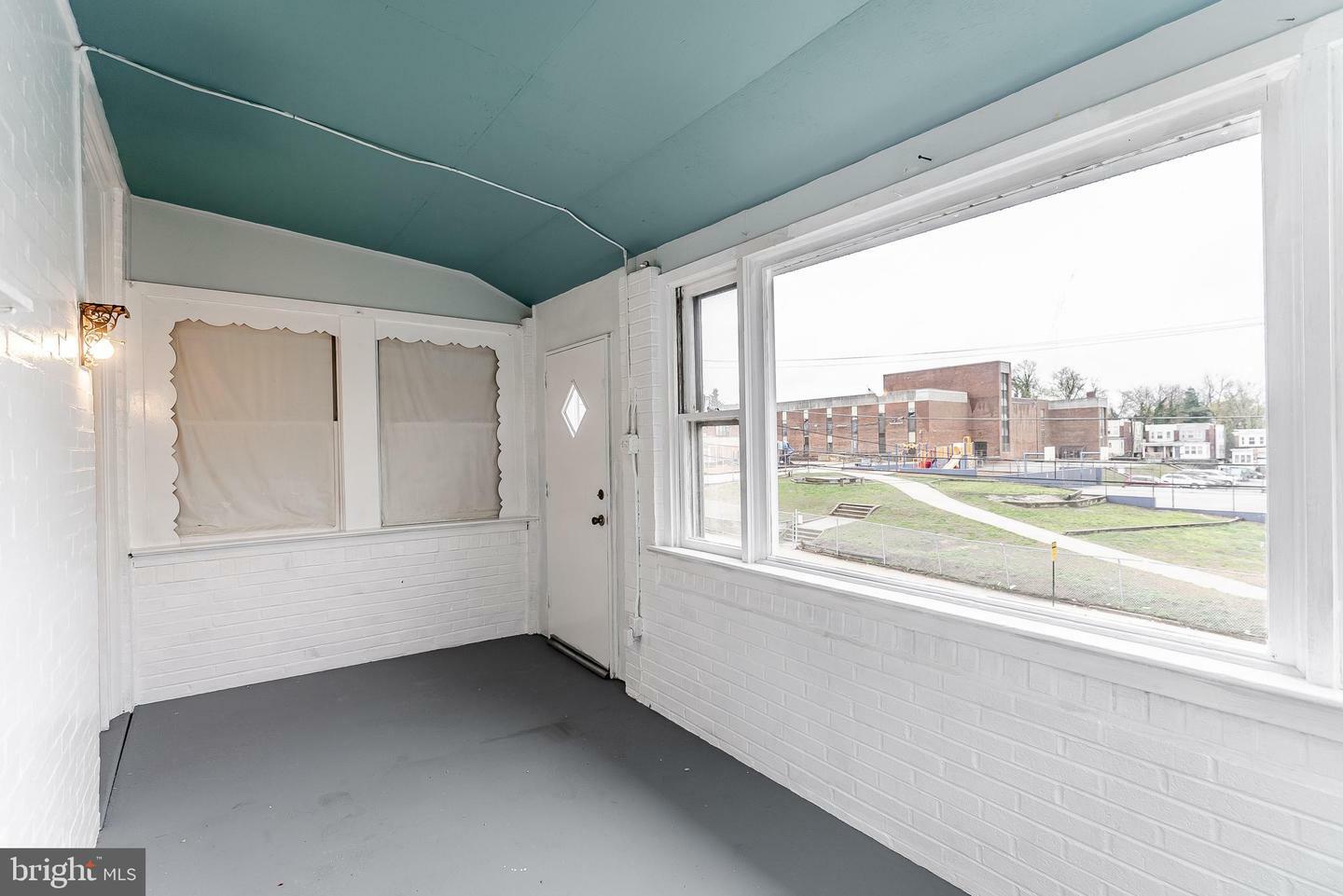 Property Photo: 625 Walnut Street PA 19023