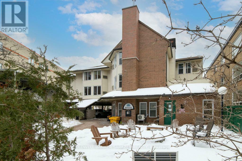 Property Photo:  25 Rosemount Avenue  ON K1Y 1P3 