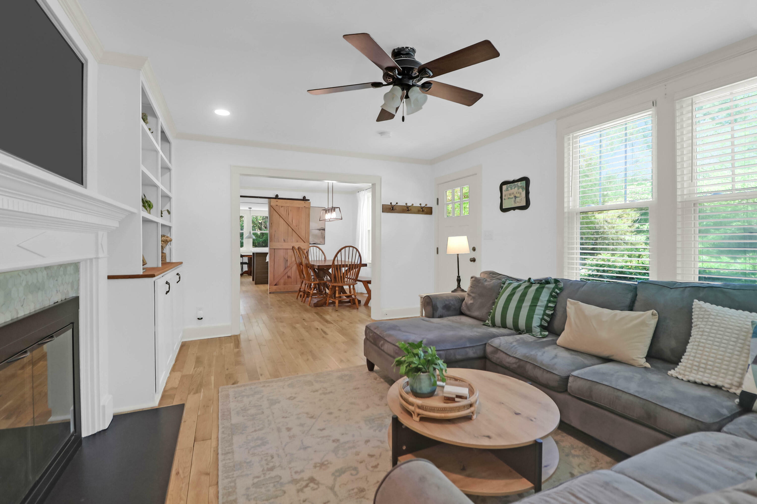 Property Photo: 1637 Pinckney Park Drive SC 29407