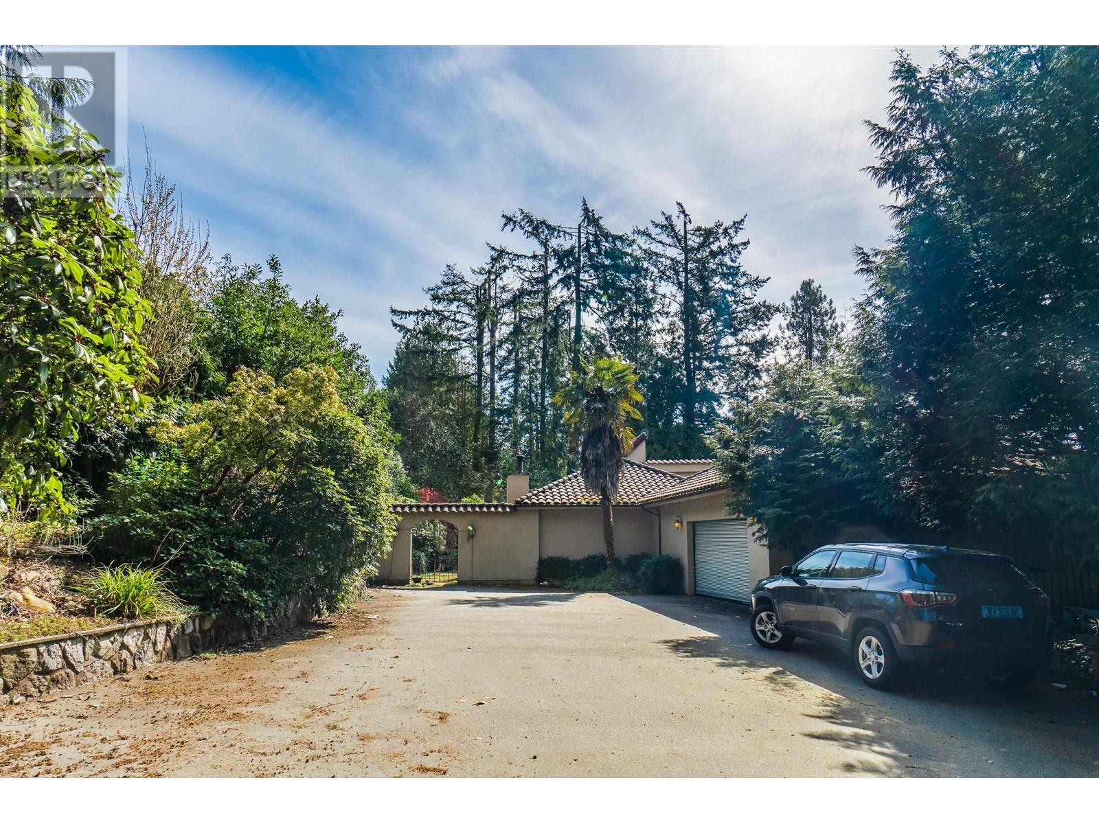 Property Photo: 1412 30th Street BC V7N 4N8