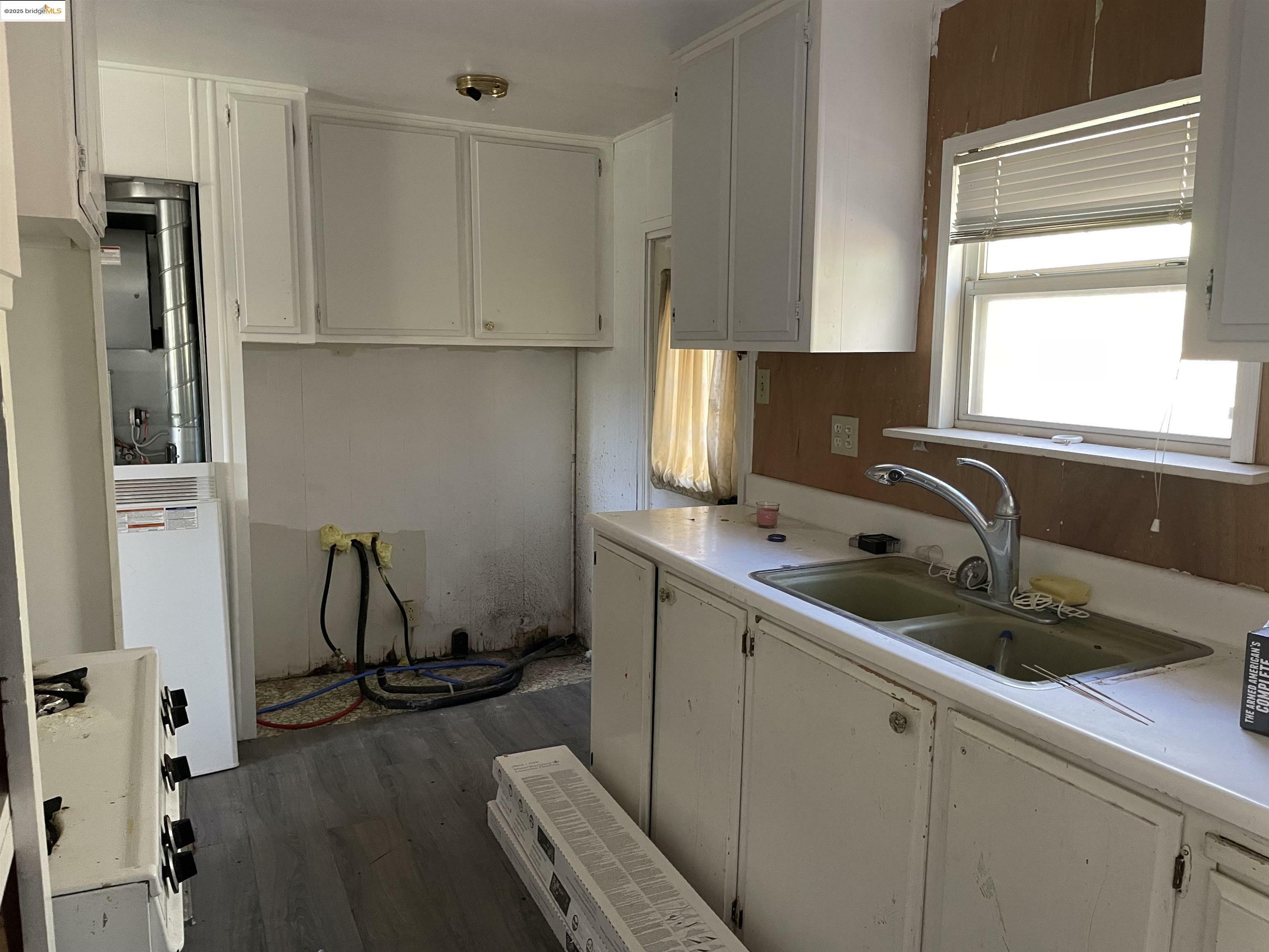 Property Photo: 20780 Lower Hillview Dr CA 95370