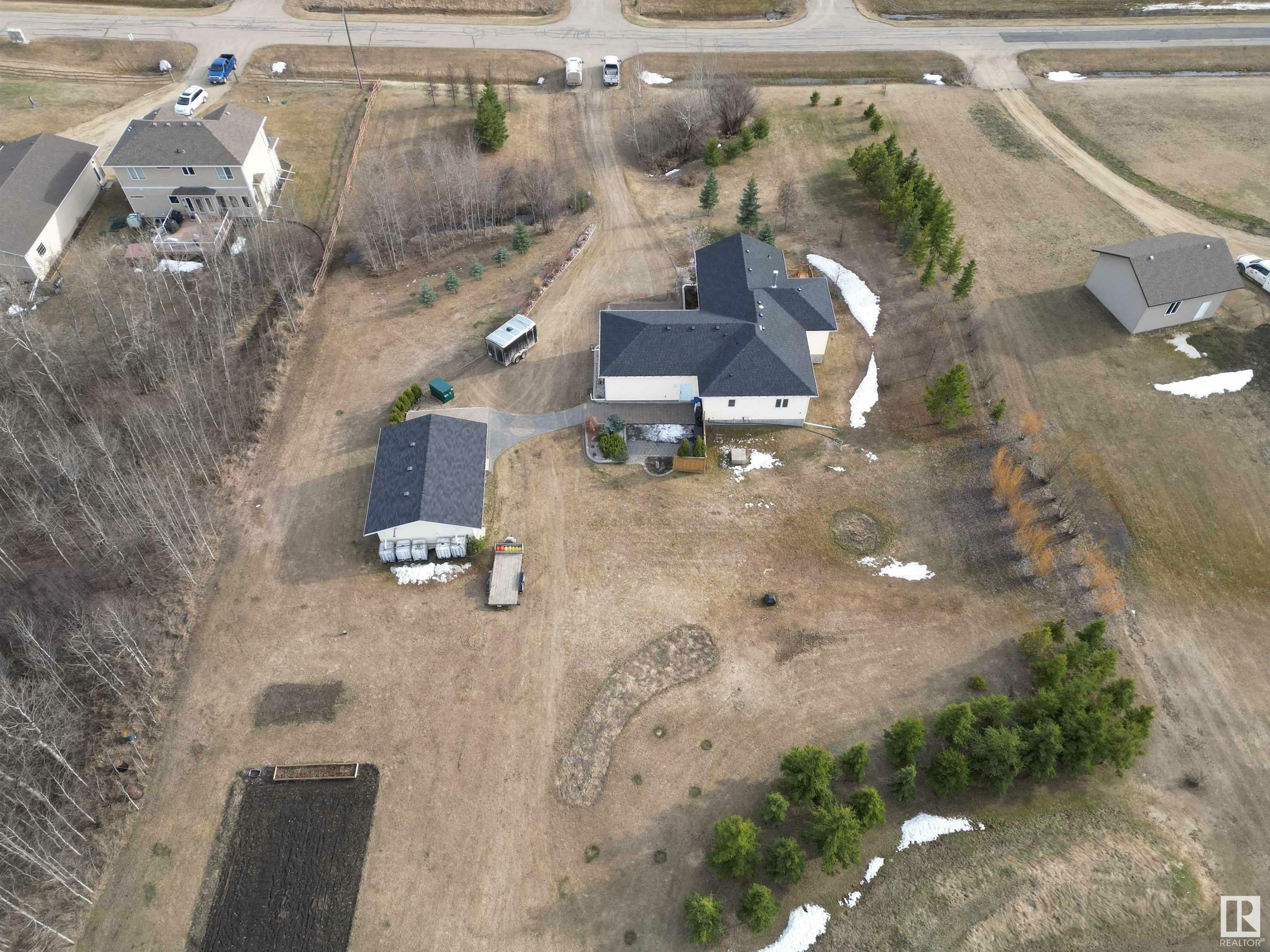 Property Photo: 50322 Rge Road 232 40 AB T4X 0K9