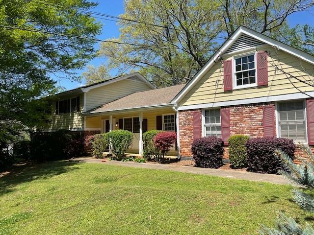 Property Photo: 1150 Orchard Way GA 30075