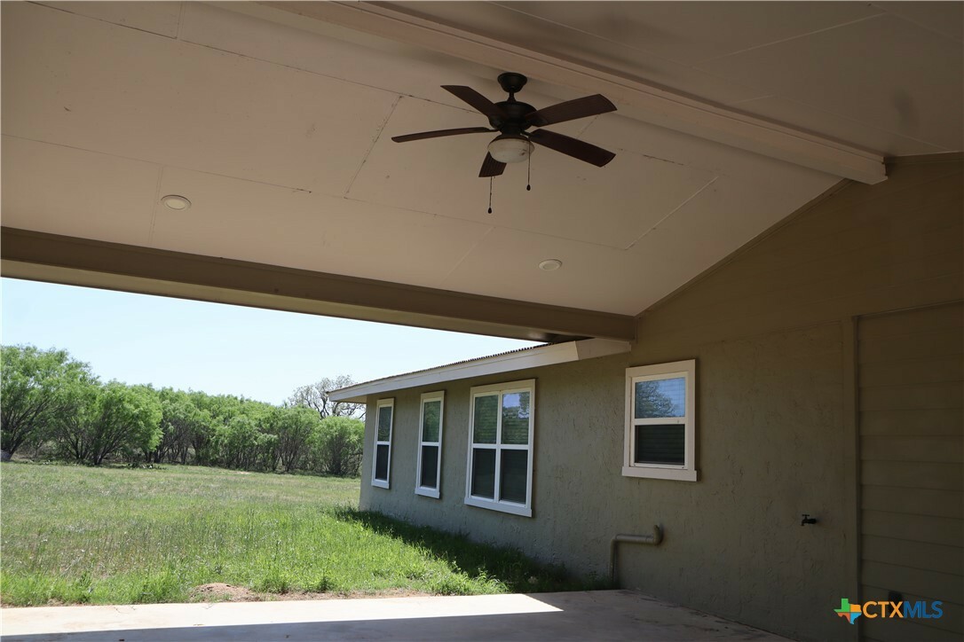 Property Photo: 1961 Jakes Colony Road TX 78155