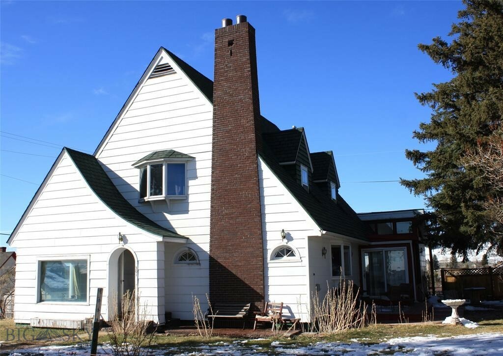 Property Photo: 301 E Crawford Street MT 59645