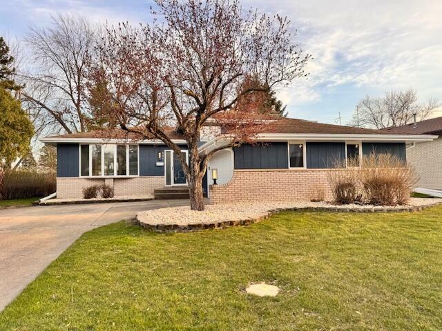 Property Photo:  532 Fisher Place  IN 46321 