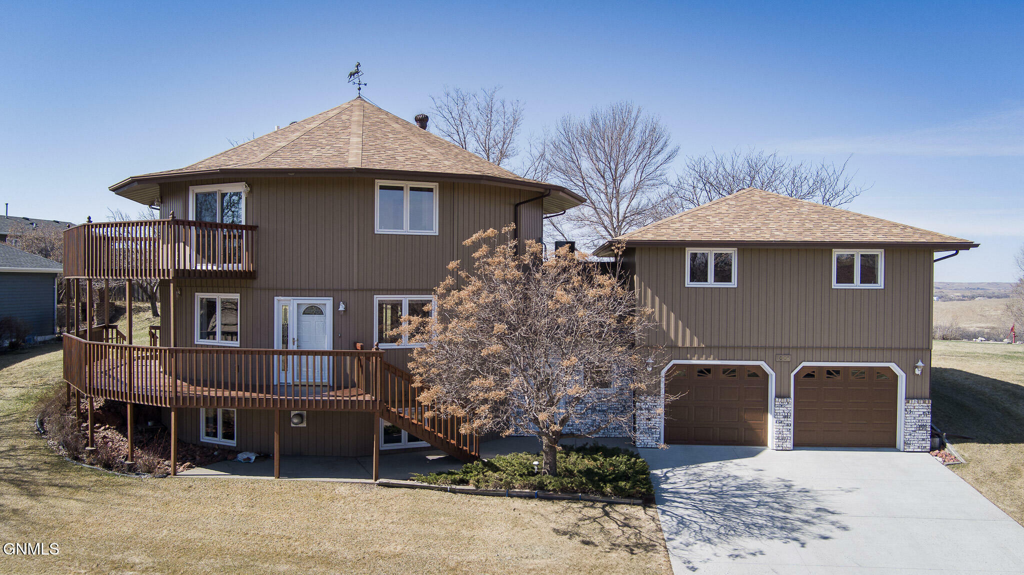 Property Photo: 1005 Lohstreter Road ND 58554