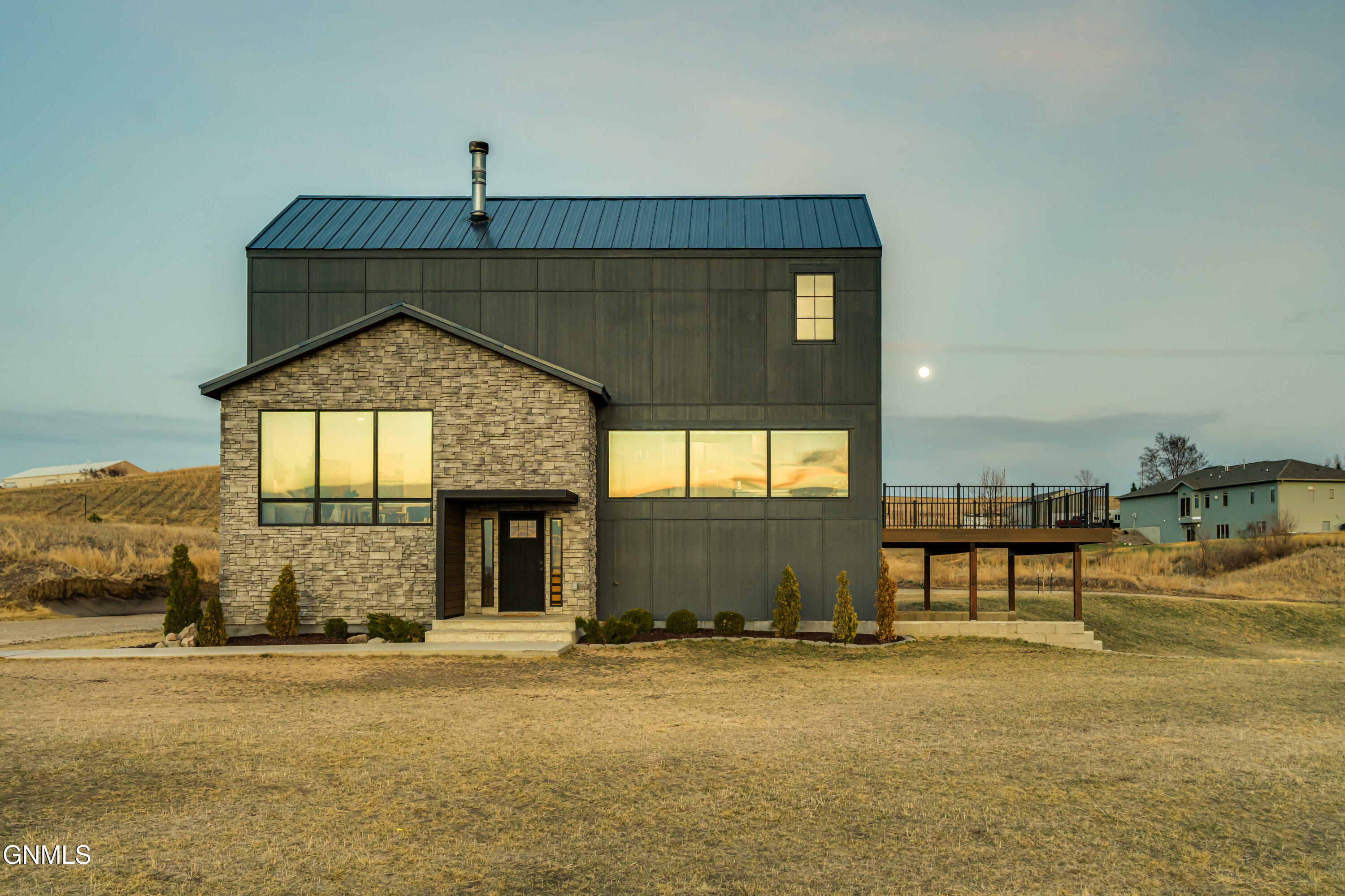 Property Photo: 6600 55th Avenue SE ND 58504